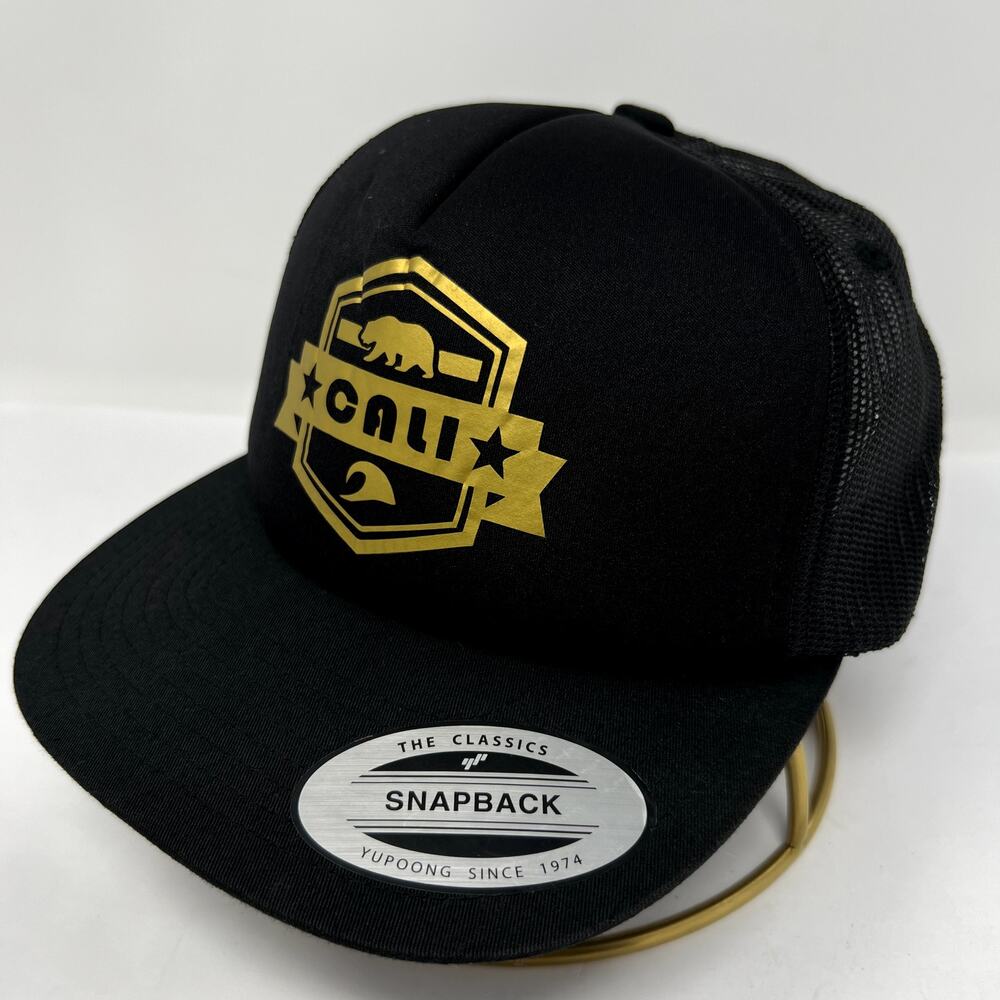 The Classic Yupoong Cali Trucker Hat Men Baseball Cap Black Spell Out Snapback